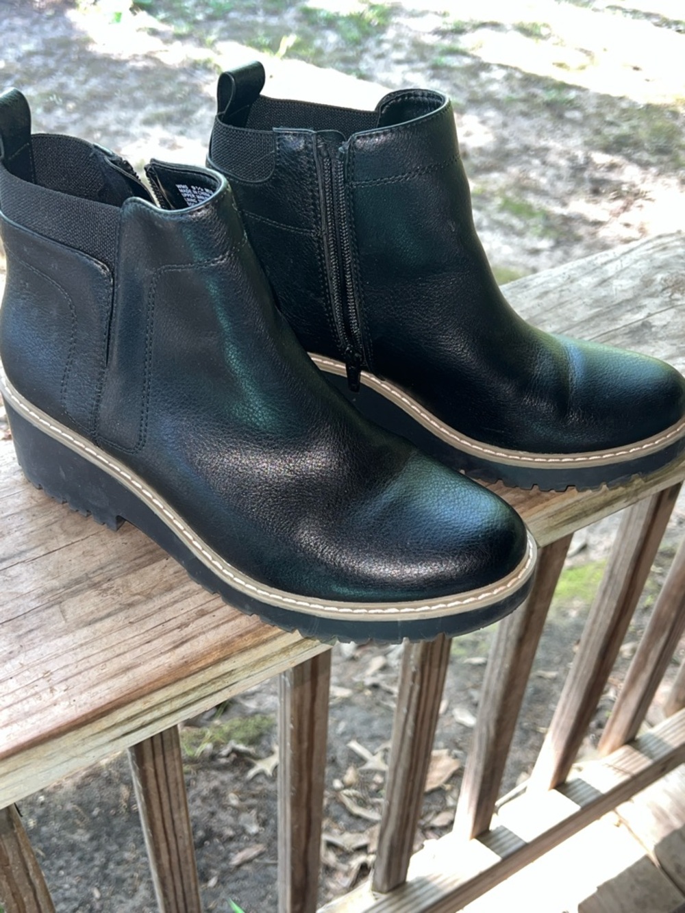 Sonoma Wome’s boots EUC